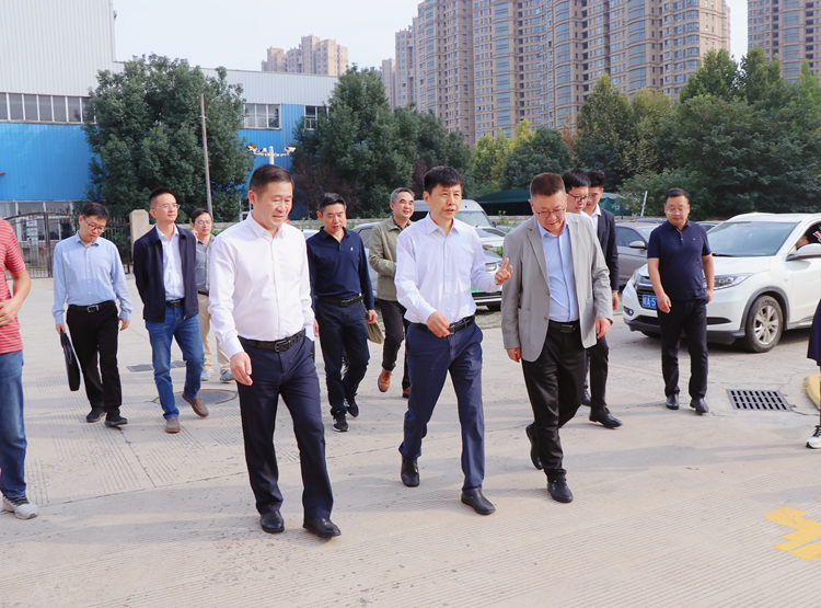 局党委书记、局长李军到xh6388新濠天地控股集团调研